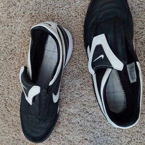 Nike Tiempo Mystic II TF Indoor Soccer Shoes Men's Size 8.5